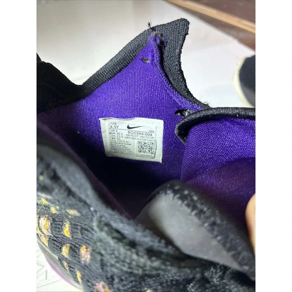 Nike these shoes